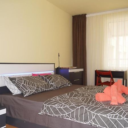 Spacious 2Bdr - Free Parking - Walk Everywhere - 300 Mbps Wifi Warna Exterior foto