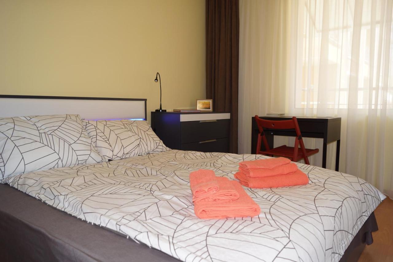 Spacious 2Bdr - Free Parking - Walk Everywhere - 300 Mbps Wifi Warna Exterior foto